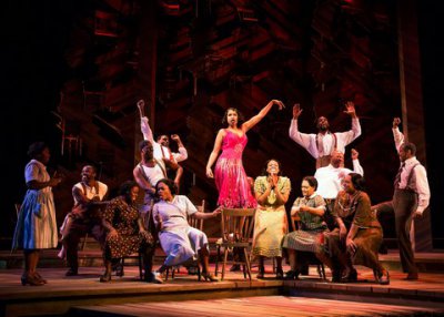Jennifer Hudson (center) and the company of “The Color Purple” (Photo credit: Matthew Murphy)