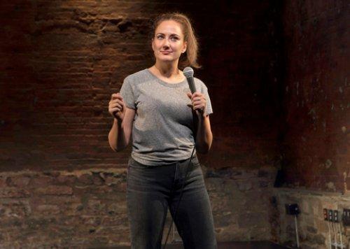 Youngest Girl Blowjobs - Jacqueline Novak: Get On Your Knees - TheaterScene.net
